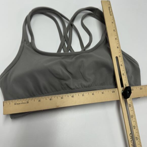 Athleta Sports Bra Womens Small Gray Strappy Criss Cross Back Mesh Yoga Workout - Picture 3 of 5